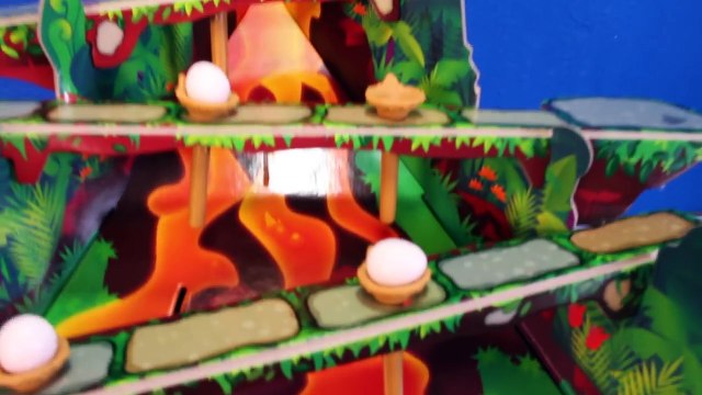 Dinosaur RAPTOR RUN Board Game _ Dinosaur Board Games for Kids Family Fun Dinosaurs Video-gEHyBXznXUE