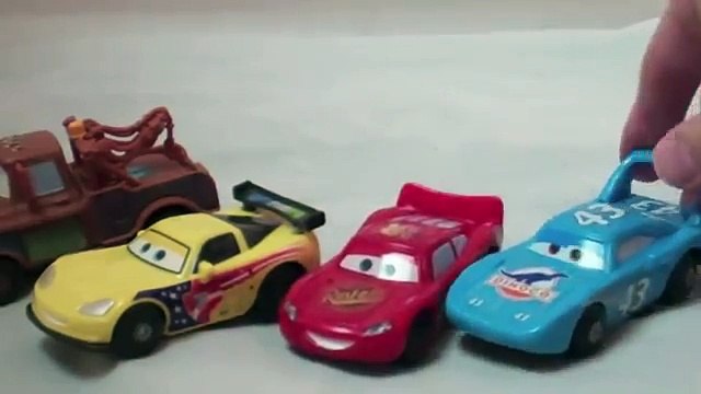 Stunt Racers Disney Pixar Cars Entire Set of 4 Lighting McQueen, The King, Jeff Gorvette, Mater Toys