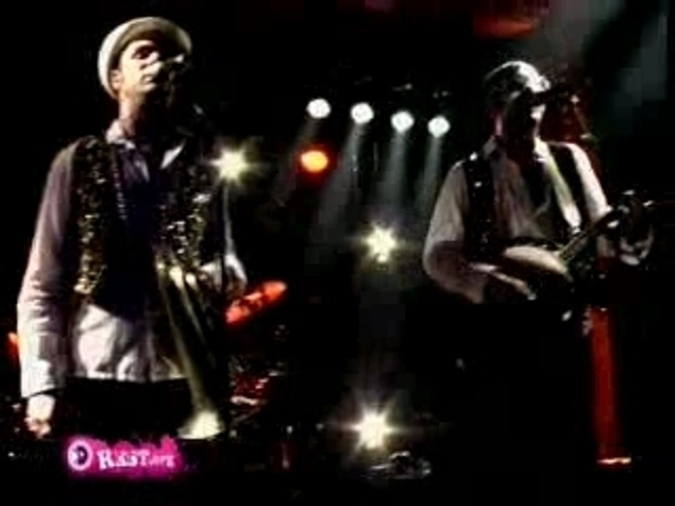 La Caravane Passe - Misirlou