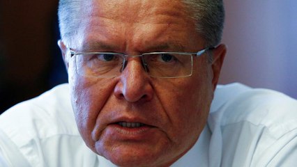 إيقاف وزير الاقتصاد الروسي بسبب تلقيه رشى