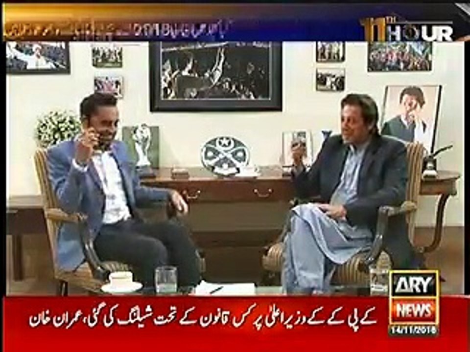 Watch Imran Khan's reply when Waseem Badami asks "What if Nawaz Govt survives Panama case".