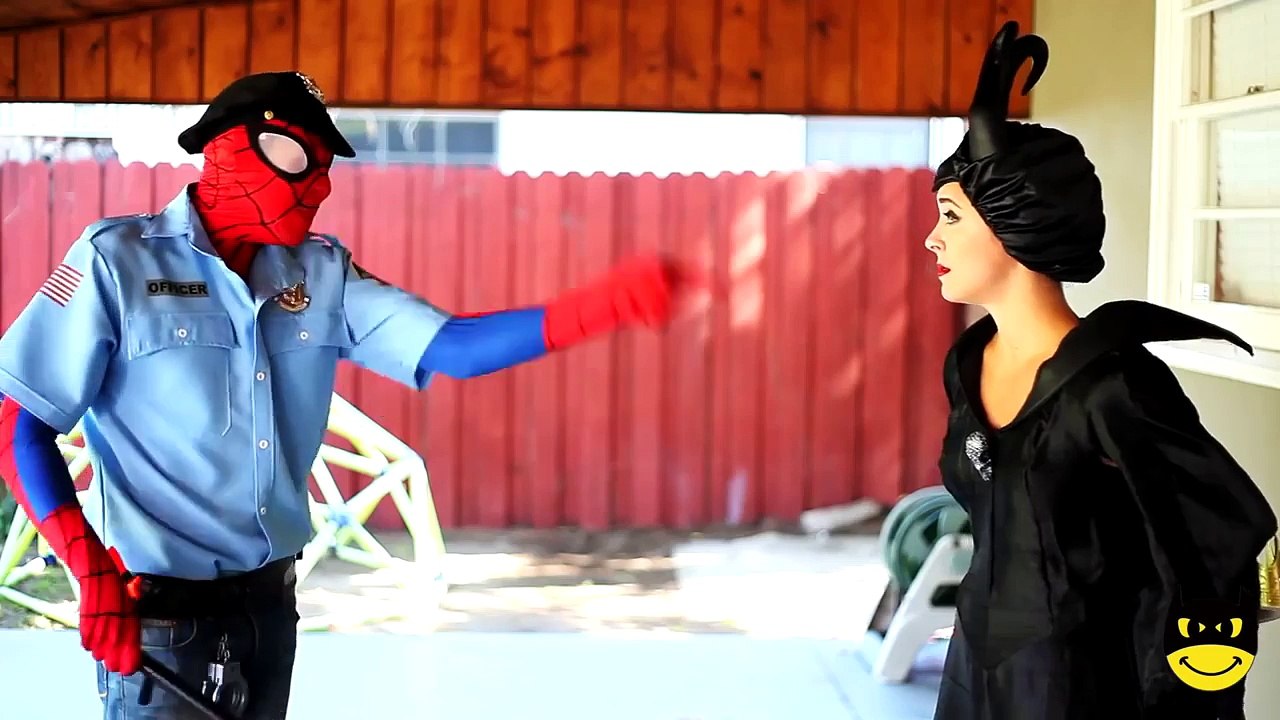 SUMO Princess Rapunzel FIGHT Joker! w/ Spiderman & The Witch Funny Superhero in Real Life