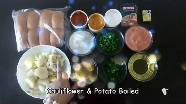 Pav Bhaji Recipe - Mumbai Street Food Pav Bhaji Recipe in Hindi