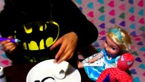 BatBaby, Batgirl, SpiderBaby, Frozen Elsa and Batman VS Spidergirl Farting (Superheros Compilation)