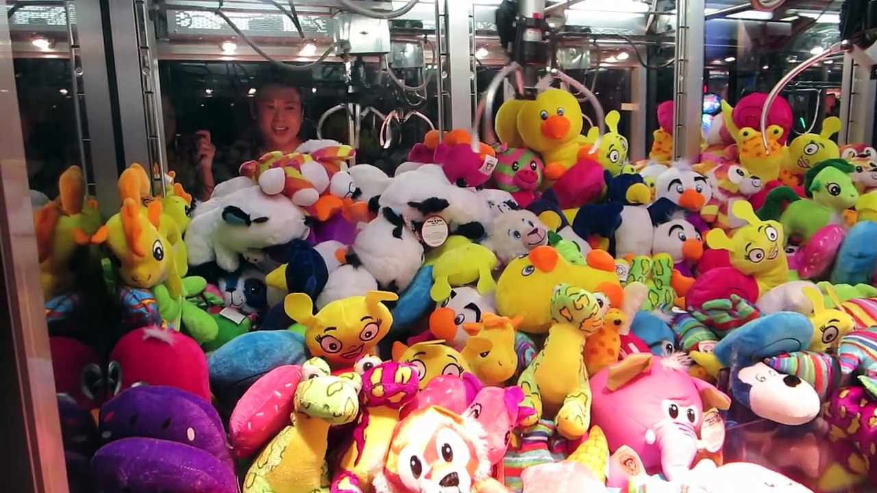 CRAZIEST COIN PUSHER JACKPOT EVER!!!