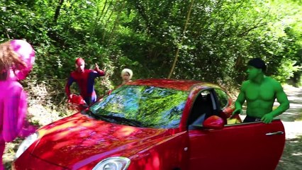 Hulk Loses his PANTS?! w/ Spiderman, Frozen Elsa, Lion, Black Spiderman, Pink Spidergirl & Gum
