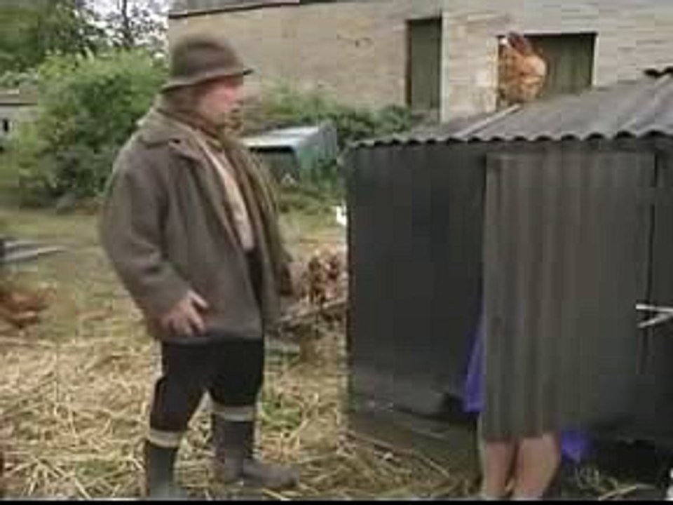 Grace n Favour Are You Being Served Again S01E02