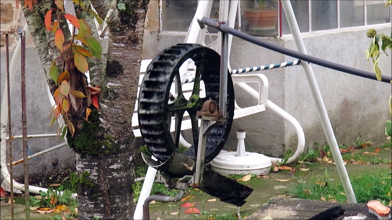 Roguidine : une petite cascade à Arnac la Poste