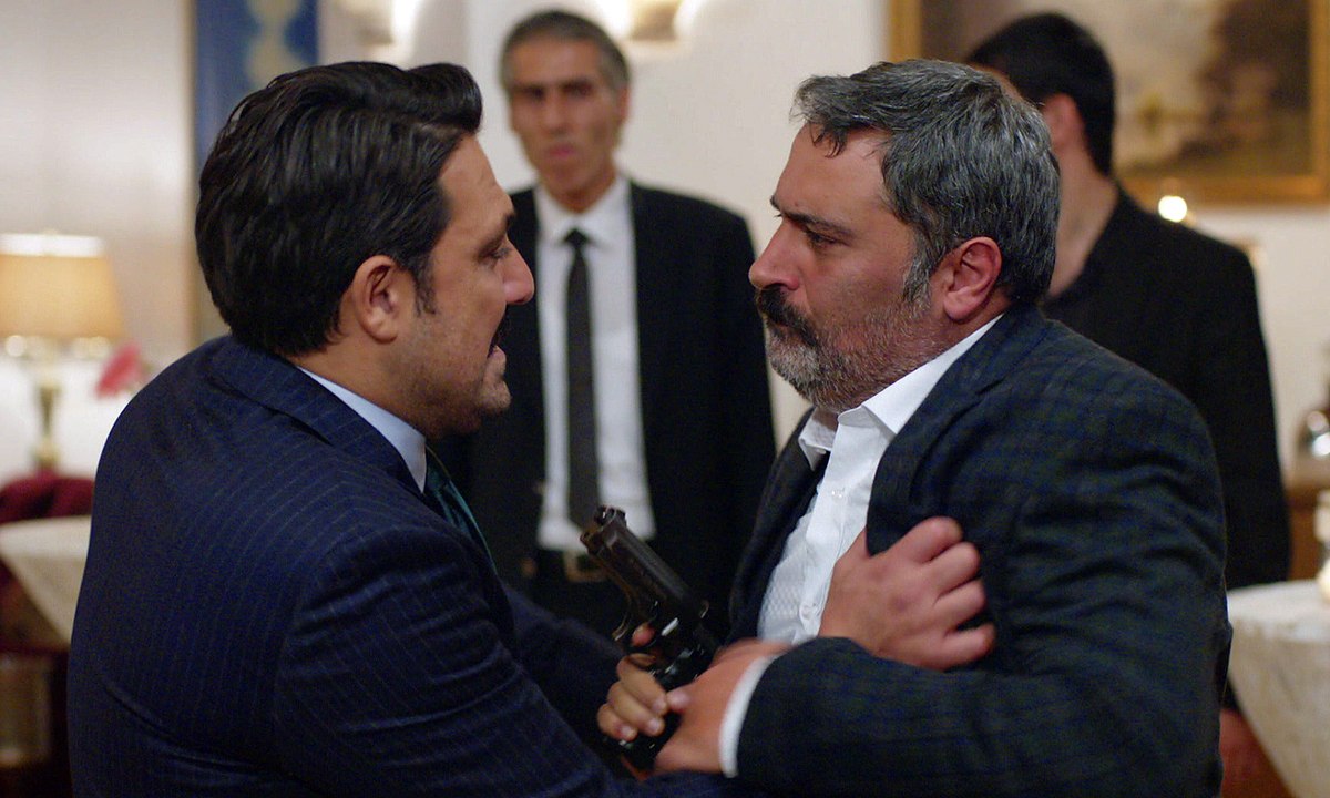 Babam ve Ailesi 9. Bölüm - Macide'nin, Kemal'i bitirme oyunu!