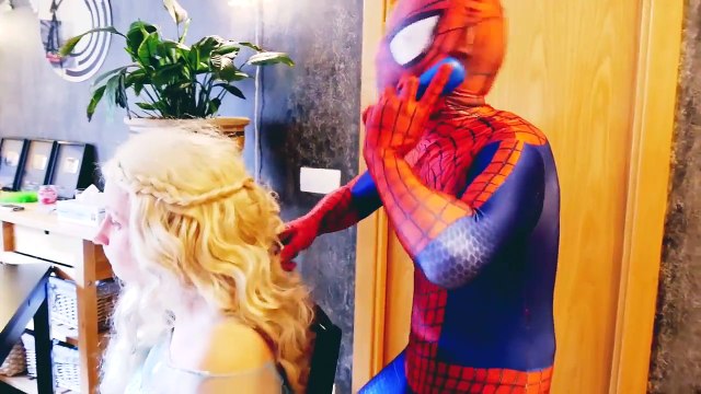 Frozen Elsa vs Spiderman! Spiderman Cuts Elsas Hair! Fun Superhero in Real Life :)