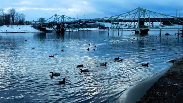 Ноябрьский вечер на канале. Лиепая.