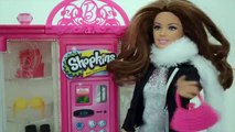 Barbie Leticia Chega em Casa e Vivi se Apaixona!!! Em Portugues Parte 65 Tototoykids