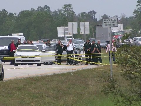 Bystander shoos and kills suspect attacking deputy, according to witnesses