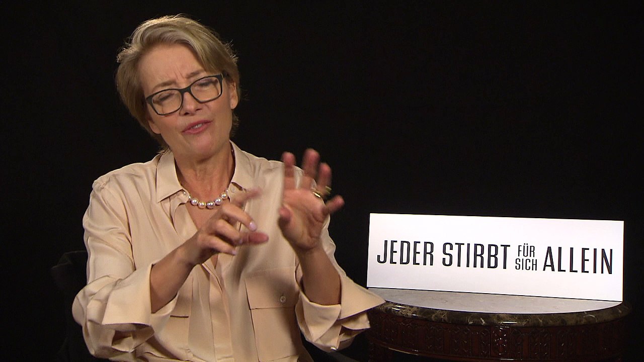 Daniel Brühl und Emma Thompson in 'Jeder stirbt für sich allein'
