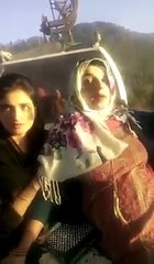 How Two Girls Treating a Woman Who is Nearly to Death in Cable Car