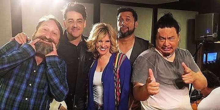 JOHANNA SAN MIGUEL CANTÓ EN CONCIERTO CON LA BANDA LA LIGA DEL SUEÑO