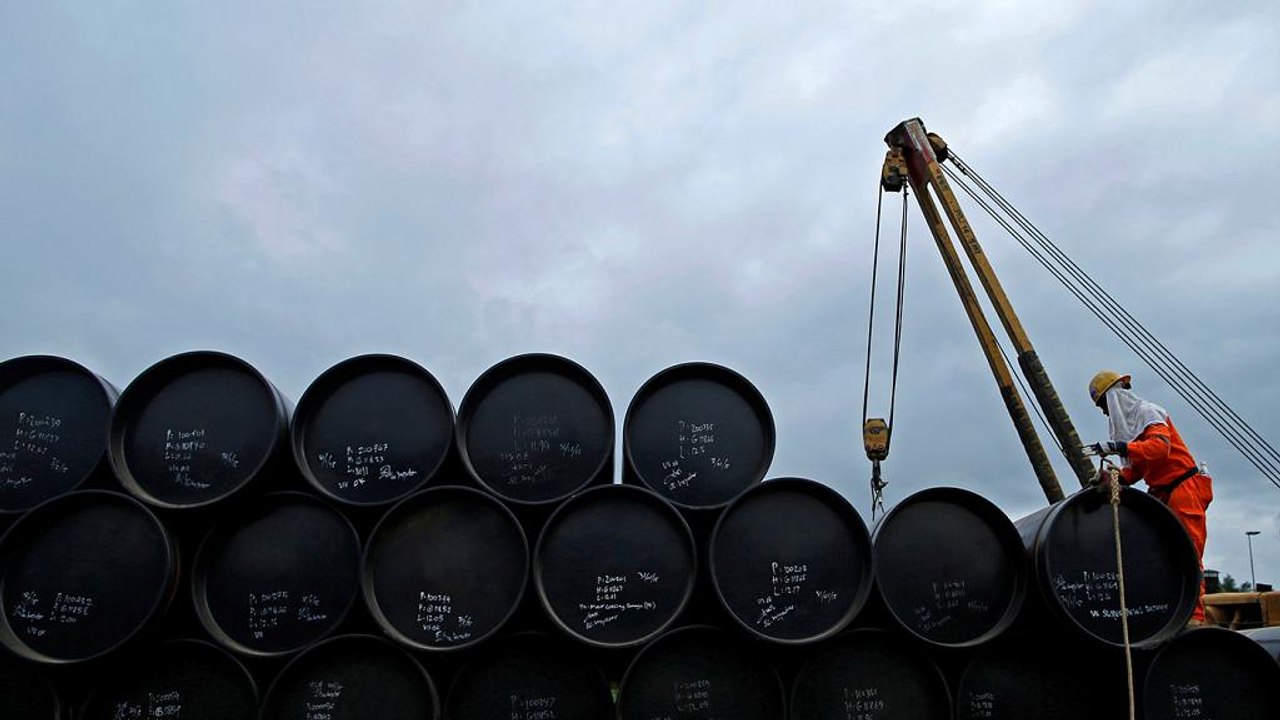 Цены на нефть растут на фоне ожиданий соглашени...