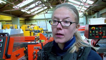 UK Border Force S02 E05