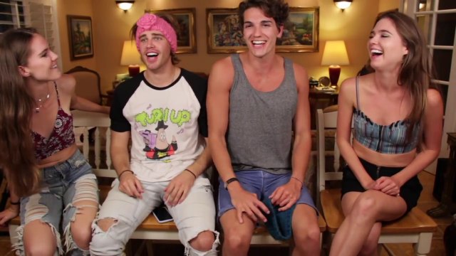 Bu Gençler Çıldırmış Olmalı