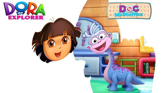 DORA THE EXPLORER & Boots DRESS UP in DOC MCSTUFFINS│DORA LA EXPLORADORA en español│Paint for kids