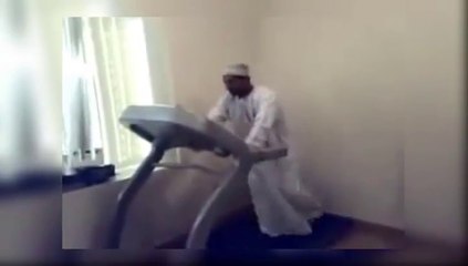 Funny Arab Pathan Falling From Tread Mill - Very Funny Must Watch