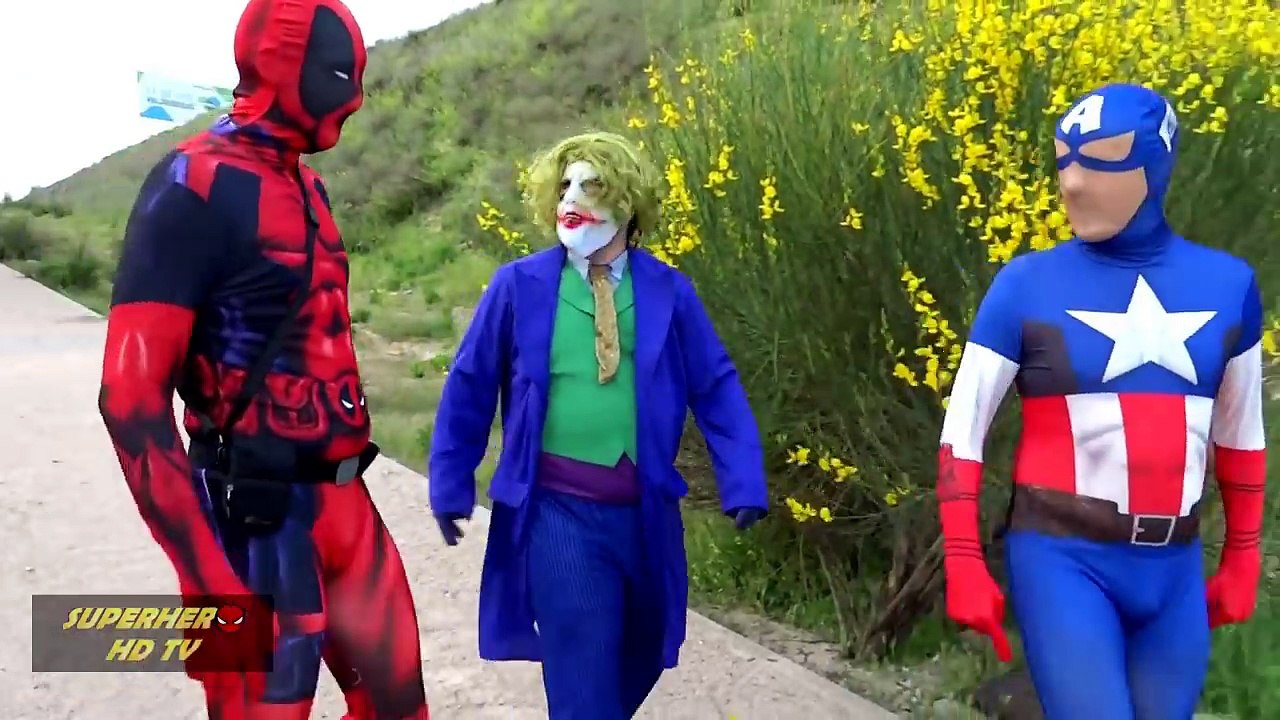 Captain america vs joker epic battle. Epic battle spiderman. Joker real life superhero battle. T-REX