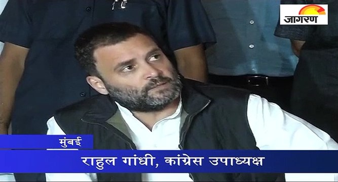 'देश में कई लोग मर गए और पीएम हंस रहे हैं'