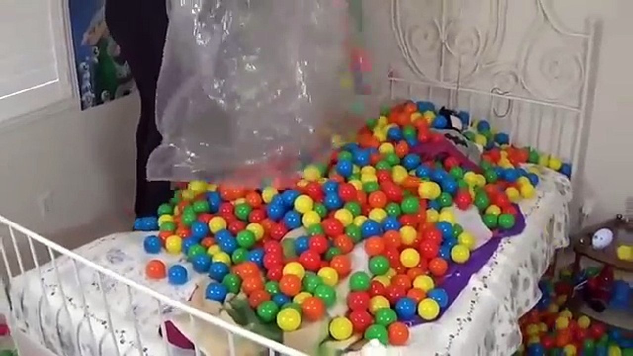 ✿✿ Spiderman VS Maleficent Toilet Battle w Pink Spidergirl, Frozen Elsa, Superhero In Real Life!