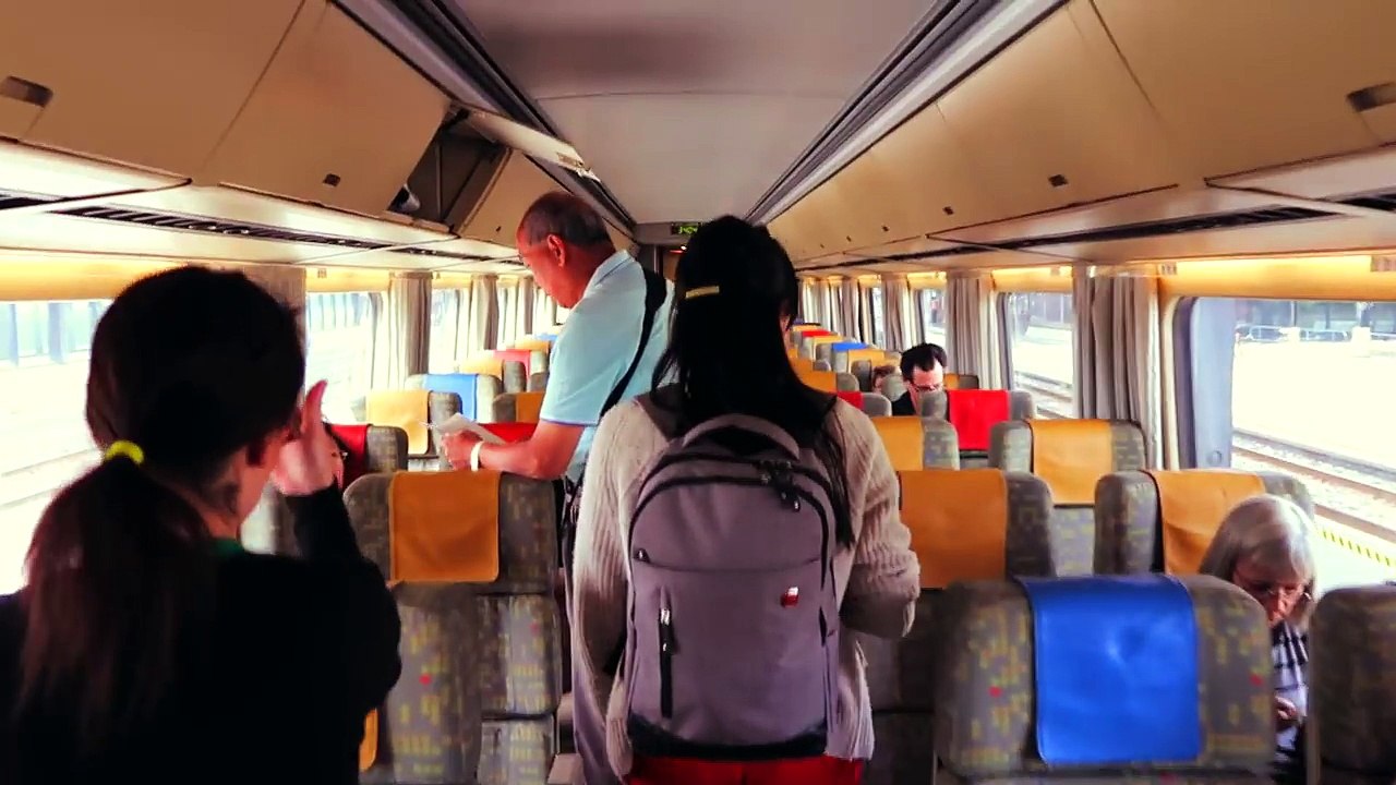 CRAZY HOTEL ROOM TOUR!!! (FOUND A SECRET ROOM)