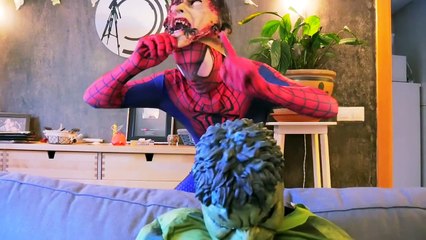 FROZEN ELSA VS SPIDERMAN & HULK !! Spiderman vs Joker FREAK Funny Superheroes Movies!