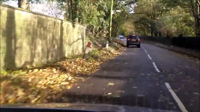 Quand tu surestimes ta voiture et tes talents de pilote... Mauvais choix!