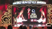 Desi aunties live performance by Zaid Ali T at hum style awards 2016