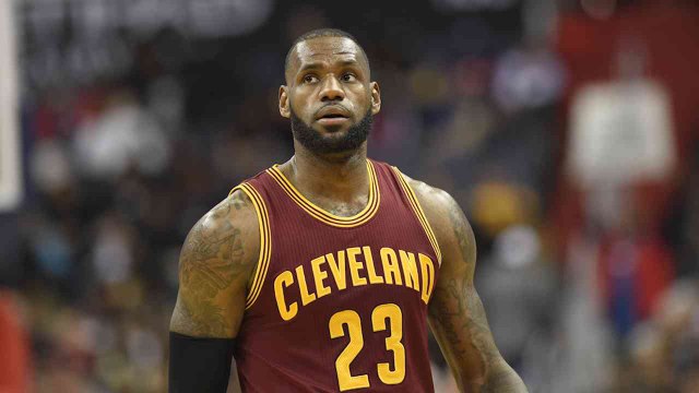 LeBron Tops Raptors, Responds to Phil