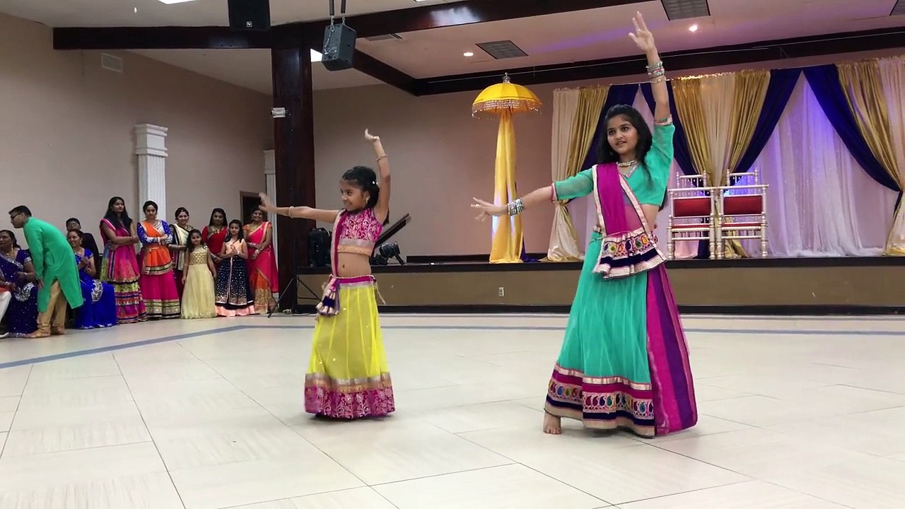 2016 Best Bollywood Indian Wedding Dance Perfor...