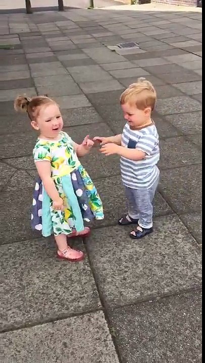 How beautiful kisses among children