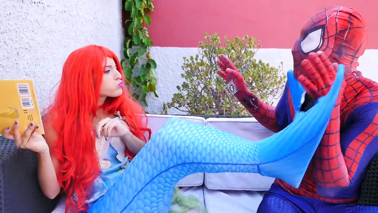 Is Spiderman CHEATING on Frozen Elsa & KISSING Ariel The Little Mermaid? w/ Maleficent!