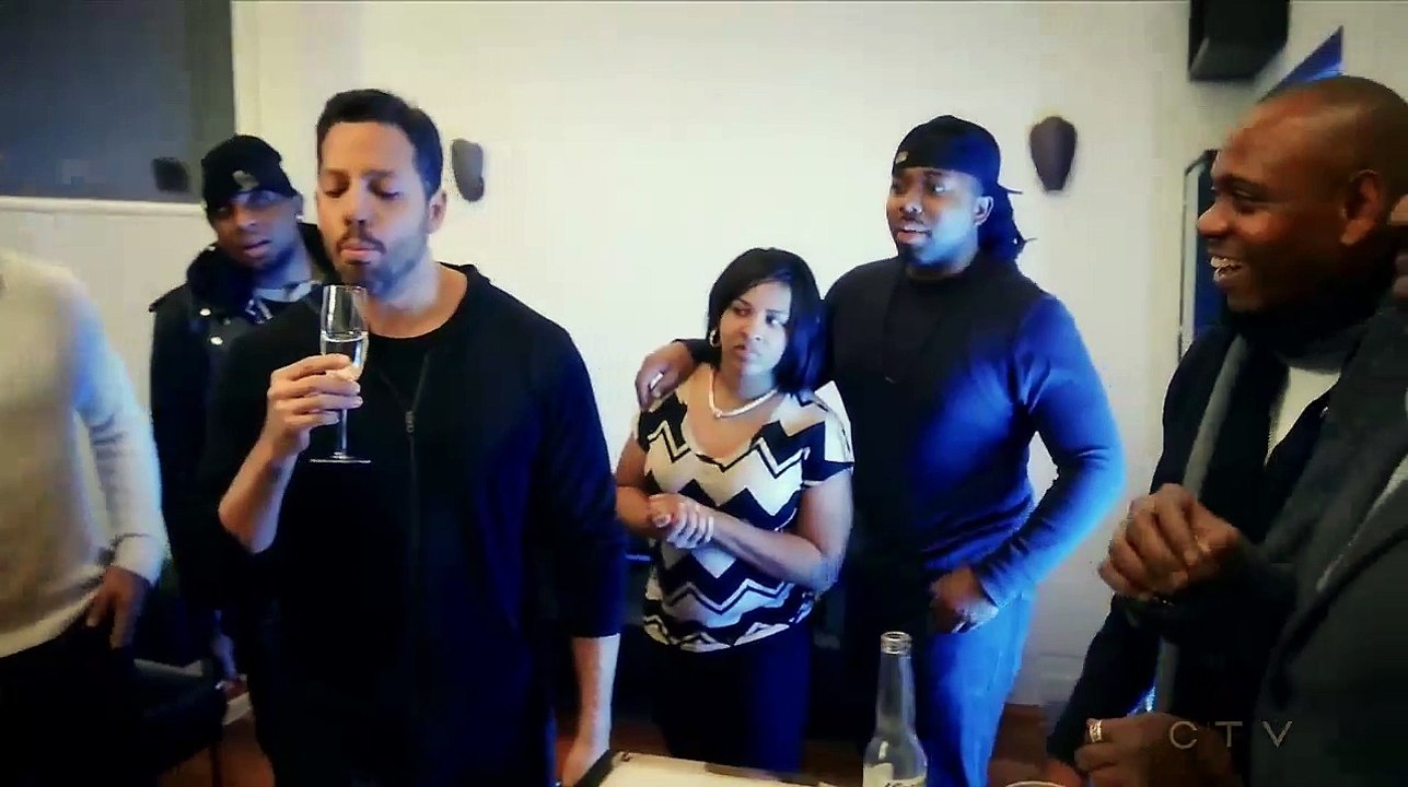 David Blaine fait sortir des grenouilles de sa bouche devant Drake, Stephen Curry et Dave Chappelle