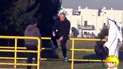 Musalmano ko keo aisey bdnam kia jaraha hai government keo nai koi action lyti ic k khilaf