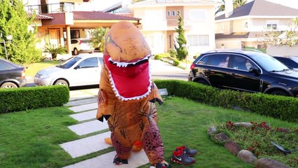 Spiderman, Frozen Elsa vs T-REX DINOSAUR GIANT POOP w Anna, Hulk! Funny Superhero Video in Real Life