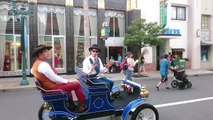 Hollywood Studios Street Performers - FUNNY Comedy Act!