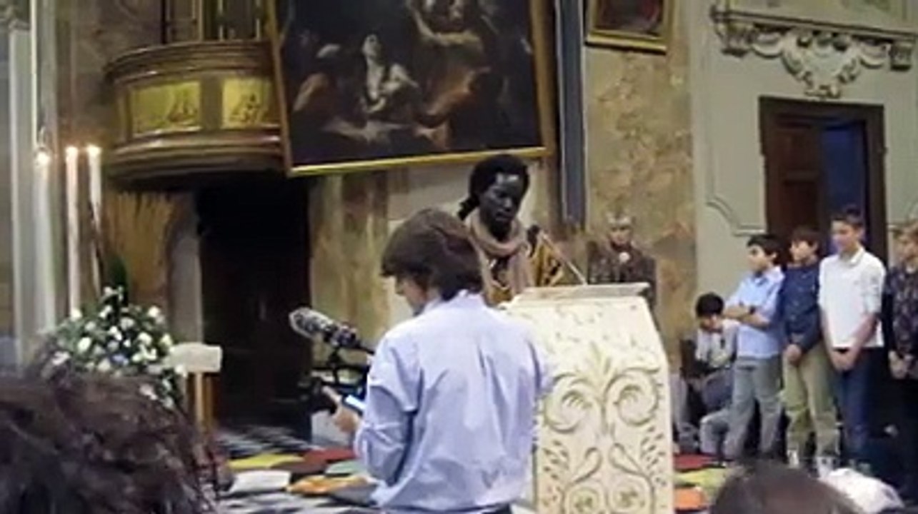 Le « modou modou » récite le coran dans une église