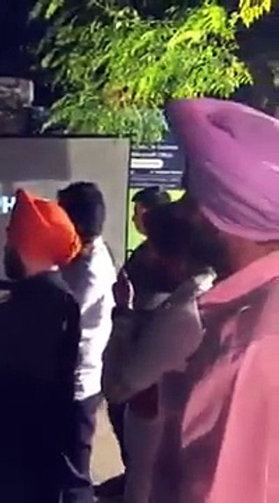 ਟੋਰਾਂਟੋ ਦੇ CONVENER  SURINDER MAVI ਵਾਂਗੂ ਜੇ ਹਰ ਕੋਈ NRI ਵੀਰ ਪੰਜਾਬ ਜਾ ਕੇ ਪਾਰਟੀ ਦਾ ਏਦਾਂ ਪਰਚਾਰ ਕਰੇ ਤਾਂ ਅ