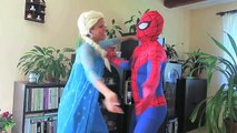 Frozen Elsa is SUNBURN w Spiderman Maleficent Pink Spidergirl Joker Rapunzel Fun Superhero Video