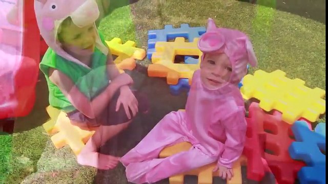 3 Little PIGS Story BIG BAD WOLF IRL Goldilocks Little Tikes Eco Playhouse Funny In Real Life