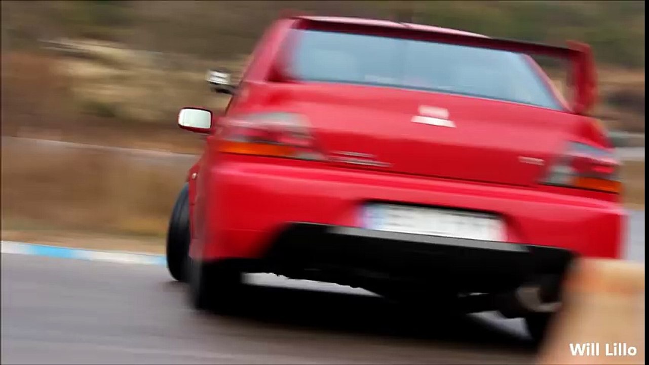 Mitsubishi EVO Amazing Drifting Skills