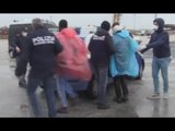 Pozzallo (RG) - Migranti, Polizia arresta scafista (15.11.16)