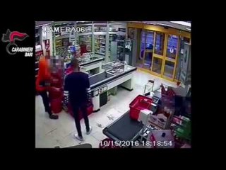 Bari - 24enne in manette per estorsione (11.11.16)