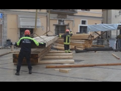 Norcia (PG) - Terremoto, puntellamento della Basilica di San Benedetto (14.11.16)