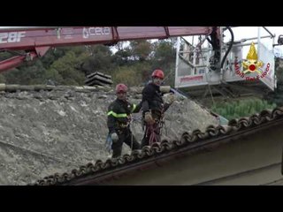 Acquasanta Terme - Copertura tetto (10.11.16)