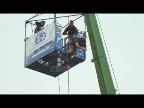 Çaj nga 75 metra; Thyen rekordin Guinness - Top Channel Albania - News - Lajme